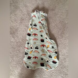 Loulou Lollipop Sleep Sack with Sushi Print - 0.5 TOG